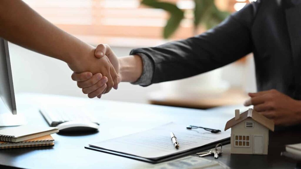 PACTE ARRAS EN SU CONTRATO DE COMPRAVENTA Y ASEGURE EL CUMPLIMIENTO DE LAS OBLIGACIONES DE LAS PARTES CONTRATANTES
