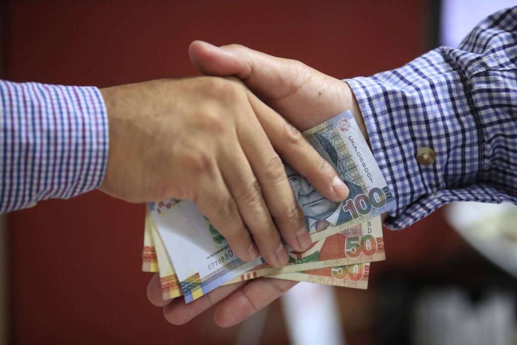 Corrupción de funcionarios: defensa penal especializada para acusados