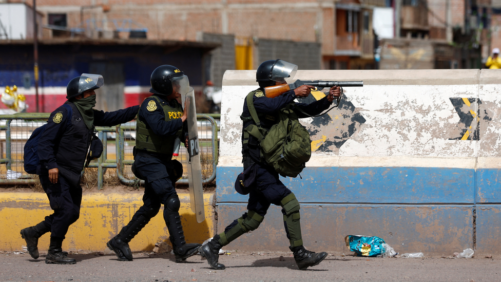 Peleas y agresiones en Perú